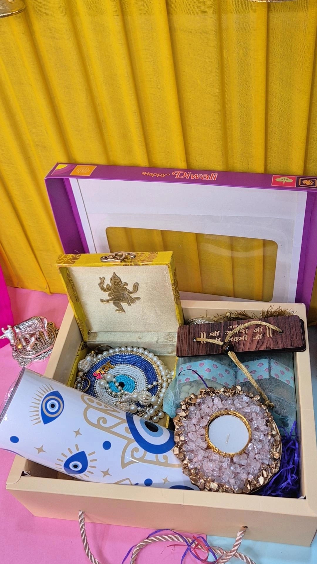 Auspicious Aura Hamper