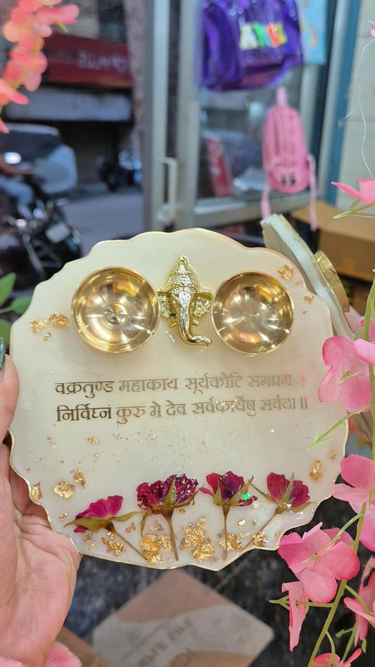 Real Flower Preserved Resin Thali