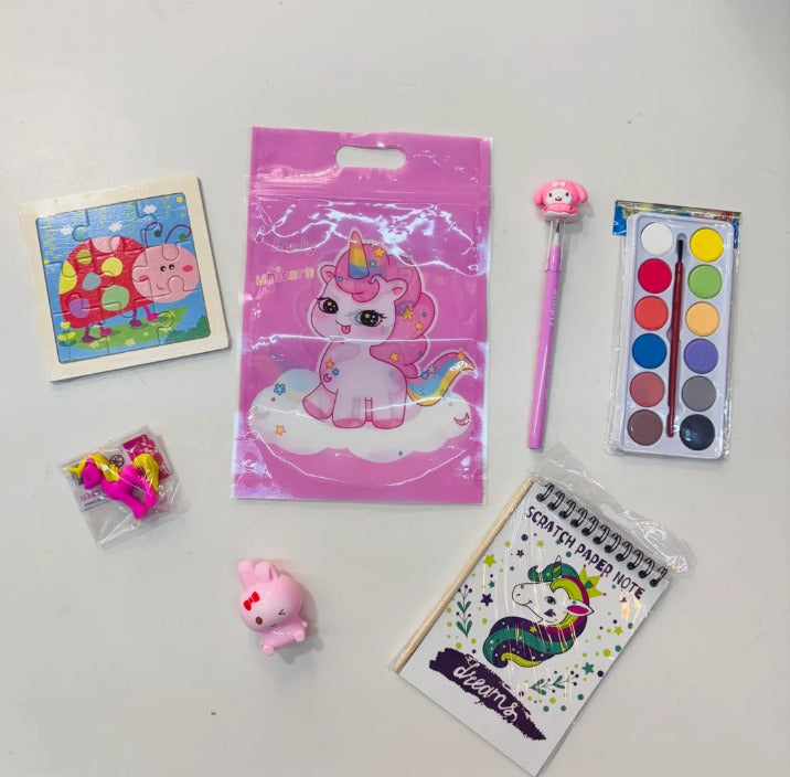Unicorn Dreams Hamper 🌈💖