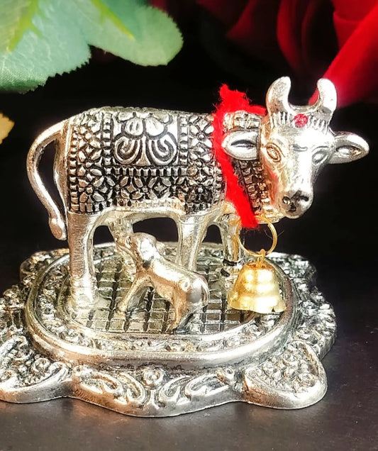 Kamdhenu Gaye – The Sacred Cow of Abundance ✨